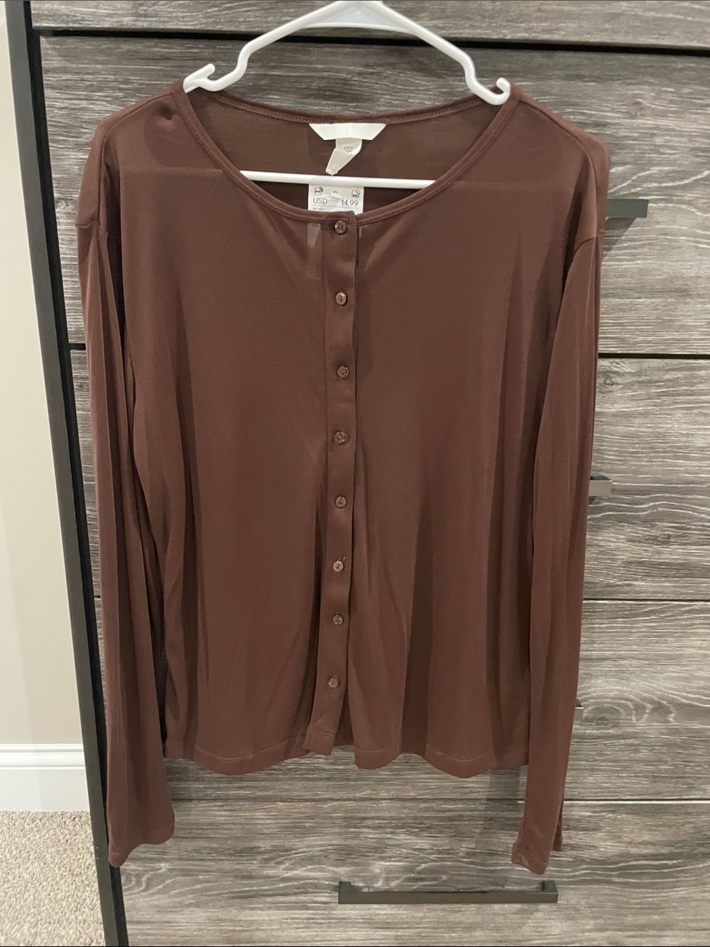Women's H&M Brown Button-Front Long Sleeve Shirt — Lightweight Everyday Top